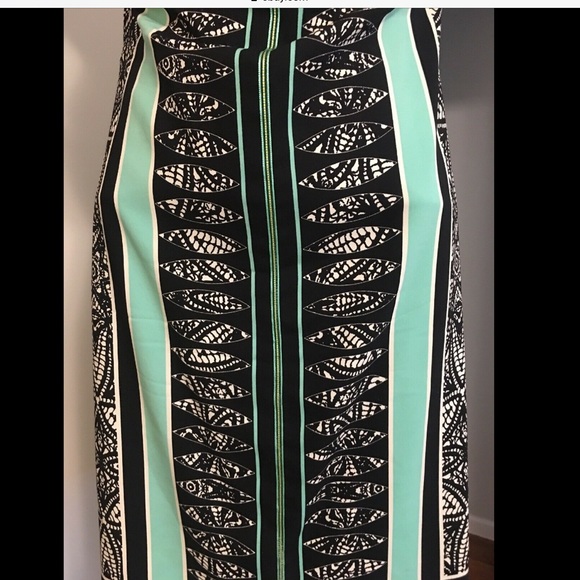 Nicole Miller strapless silk dress. - Picture 10 of 16